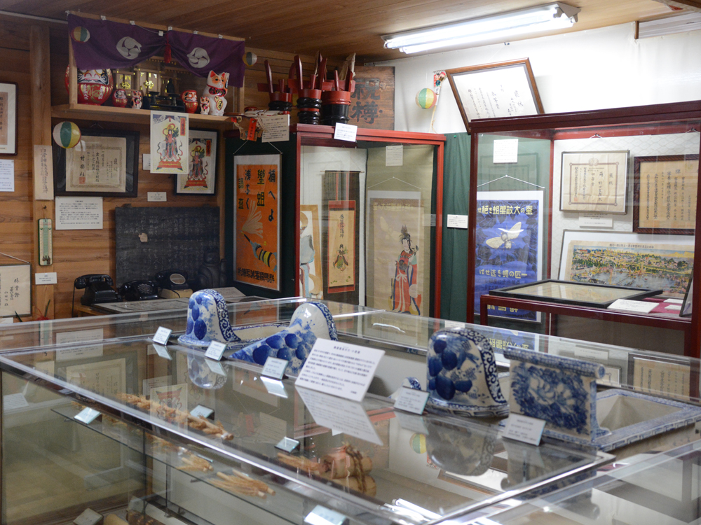 甘楽町歴史民俗資料館の展示スペース